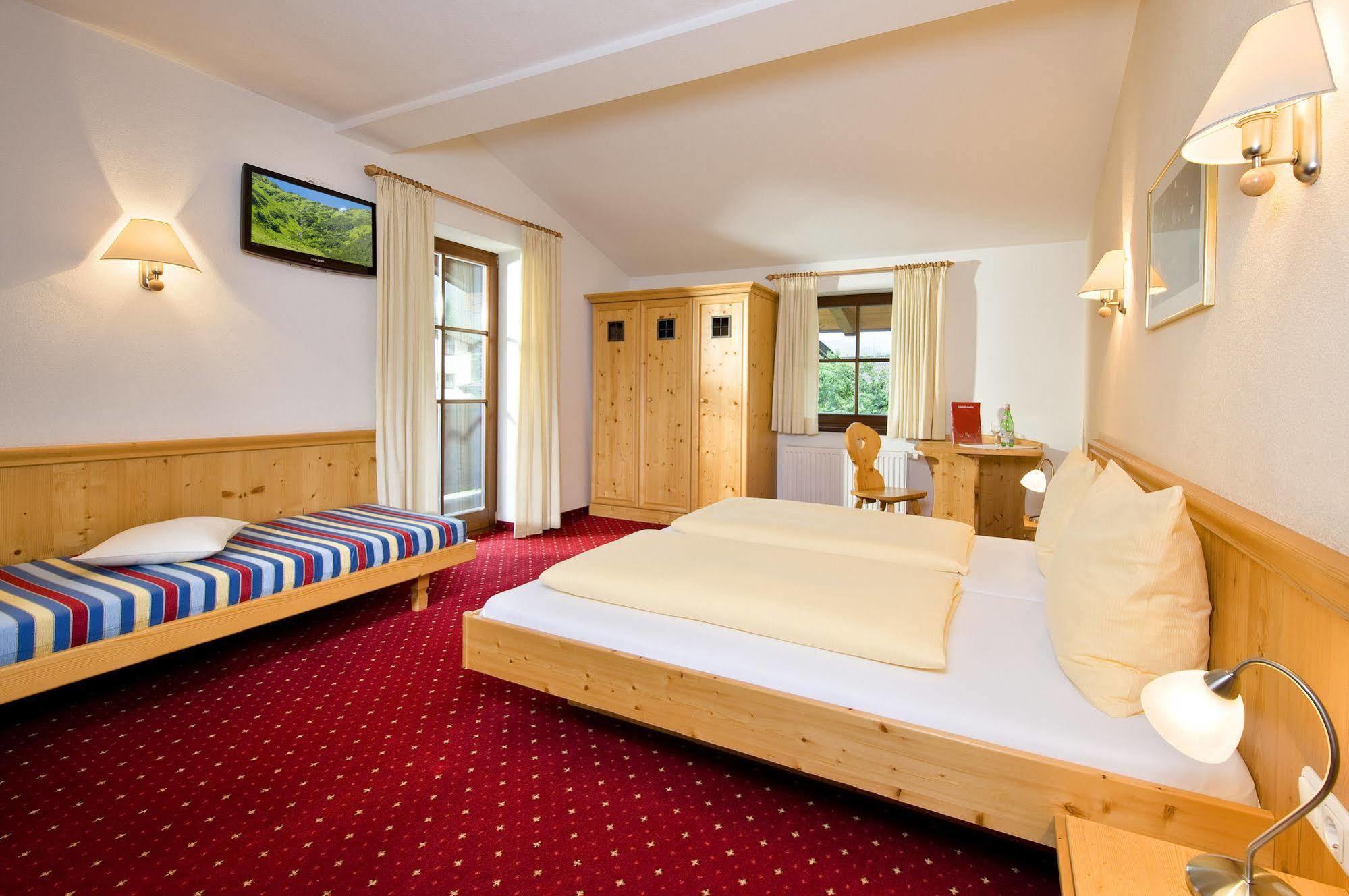 Hotel Reitlwirt Brixen im Thale Chambre photo